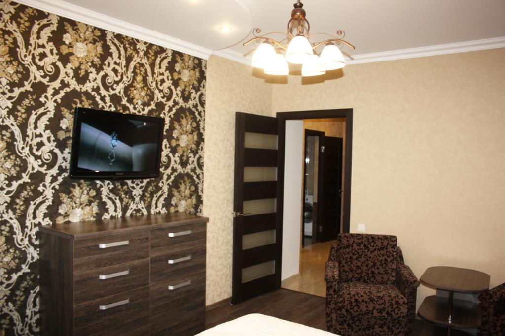 Apartments In The City Center ポルタヴァ エクステリア 写真
